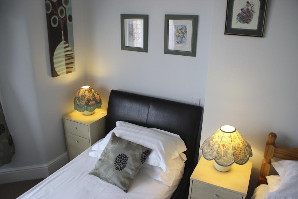 Filton Guest House Стая снимка