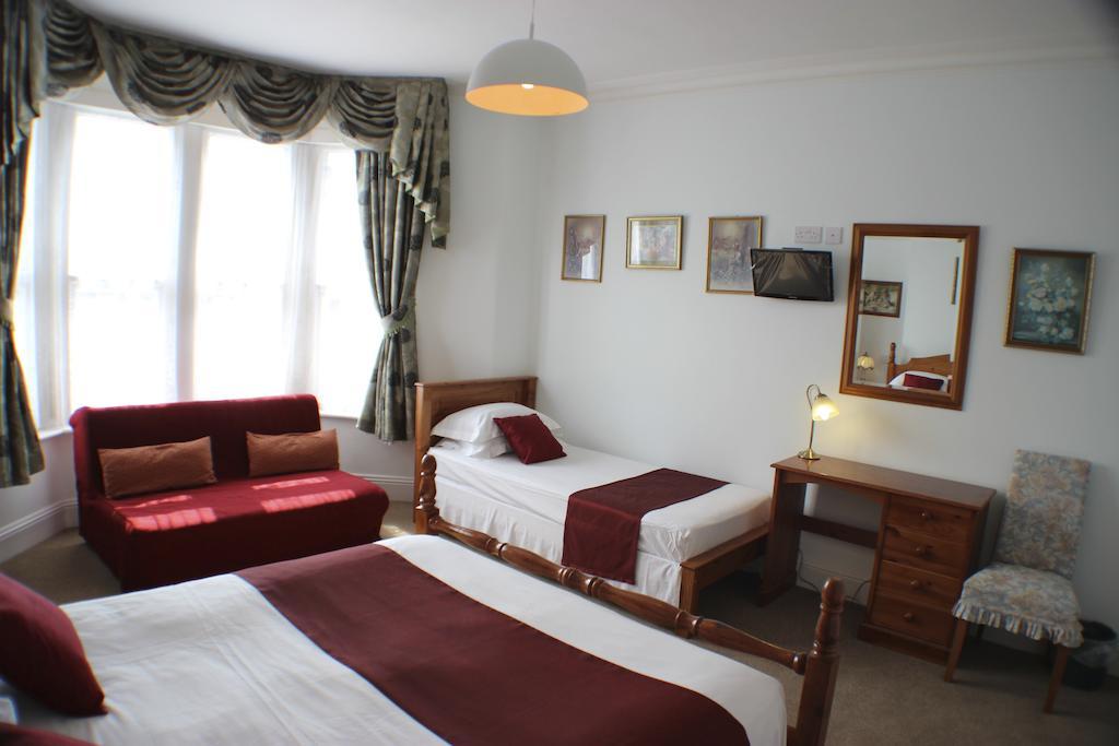 Filton Guest House Стая снимка