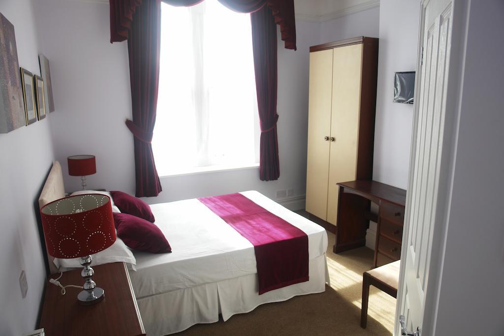 Filton Guest House Стая снимка